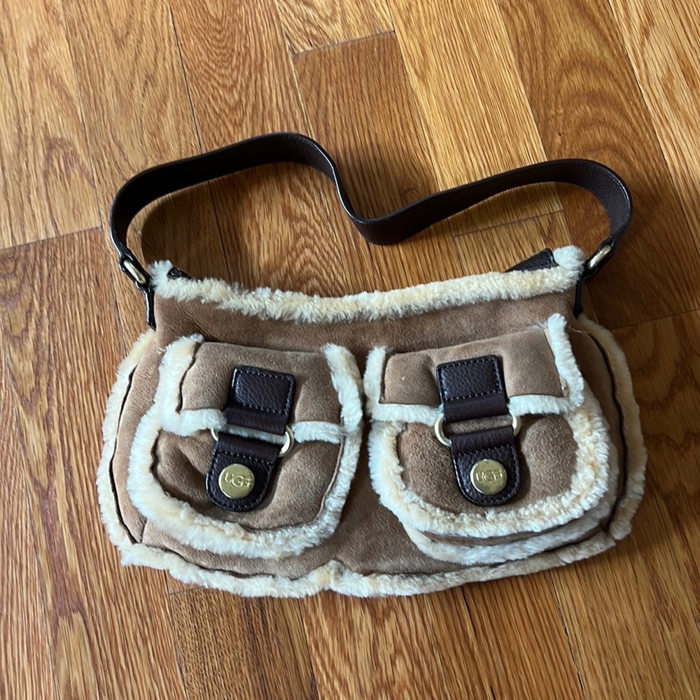Barely used, well kept, Ugg shoulder bag with dust bag